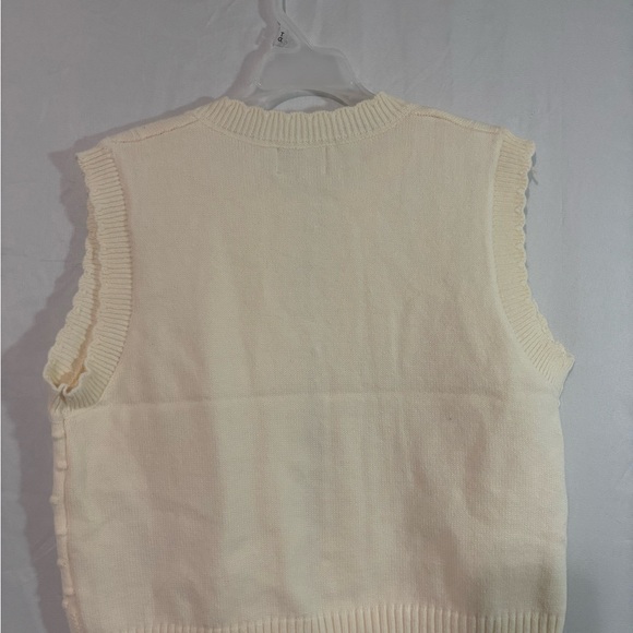 SSYSWomen's Cream Sweater Vest - Picture 4 of 6